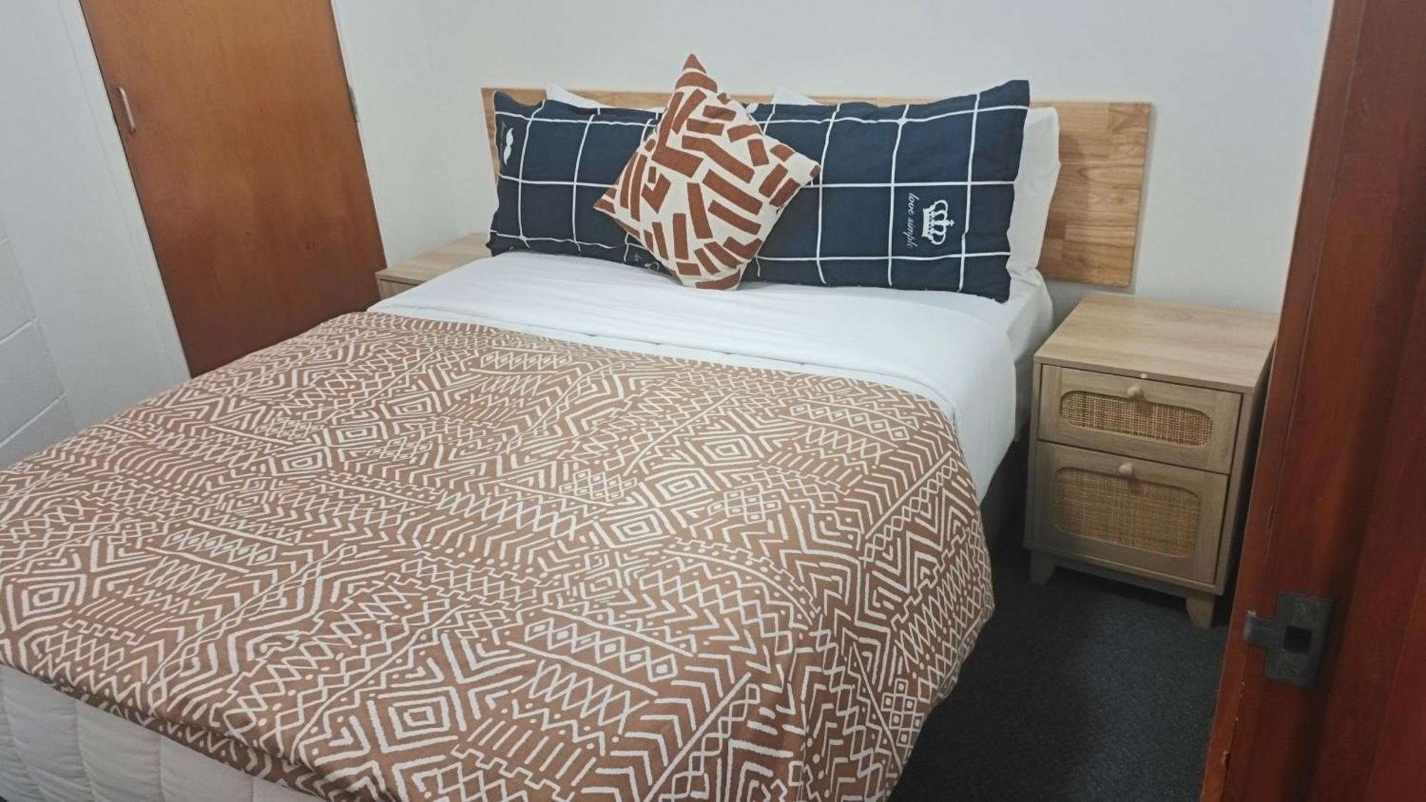 Motel Six Whangarei Kültér fotó