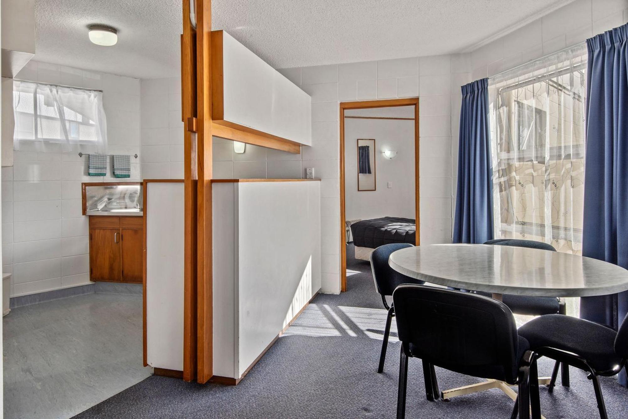 Motel Six Whangarei Kültér fotó